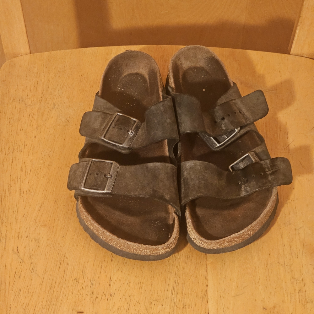 Birkenstock Black Sandals with Adjustable Straps and Ergonomic Footbed